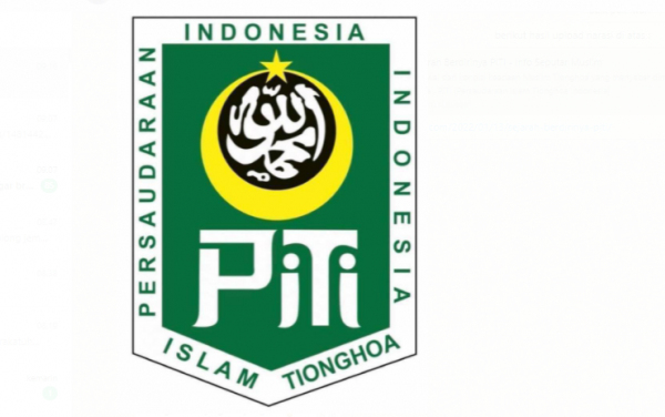 Ketum PITI dan DMI Tebar Bingkisan untuk Dhuafa