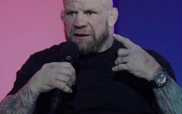 Juara Dunia MMA Jeff Monson Masuk Islam