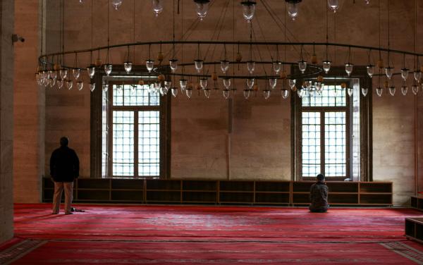 Doa Mustajab Lepas dari Kecanduan Judi Online