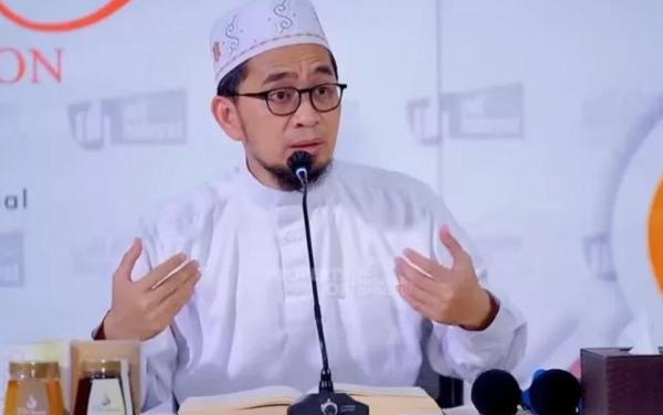 Adi Hidayat Tegaskan KH Ahmad Dahlan Tak Pernah Persoalkan Tahlilan