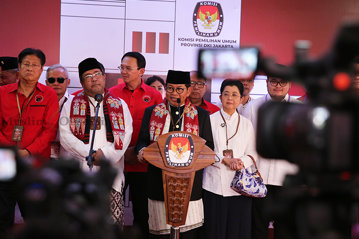 Pasangan Cagub dan Cawagub DKI Jakarta Pramono Anung-Rano Karno saat mendaftarkan diri ke KPUD Jakarta, Rabu (28/8/2024). (Foto: Edwin B/ Muslim Obsession)