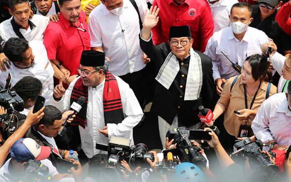 FOTO: Pasangan Pramono Anung- Rano Karno Daftar ke KPUD Jakarta
