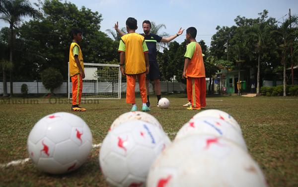 FOTO: Latihan Bersama Bintang Sepak Bola Australia
