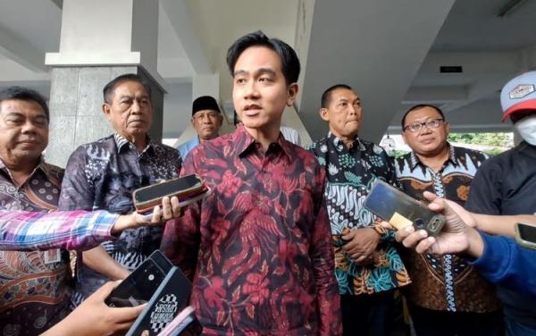 Roy Suryo Sebut 99,9 Persen Akun Fufufafa Milik Gibran Rakabuming