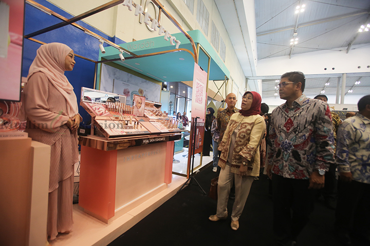 Halal Indonesia Internasional Industry Expo dibuka hari ini di Indonesia Convention Exhibition (ICE) BSD, Tangerang, Banten, Kamis (26/9/2024). (Foto: Edwin B/ Muslim Obsession))
