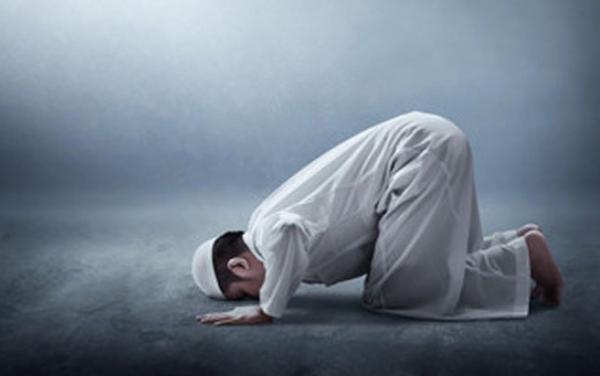 Orang yang Tahu Diri Itu Dia yang Selalu Sujud Syukur