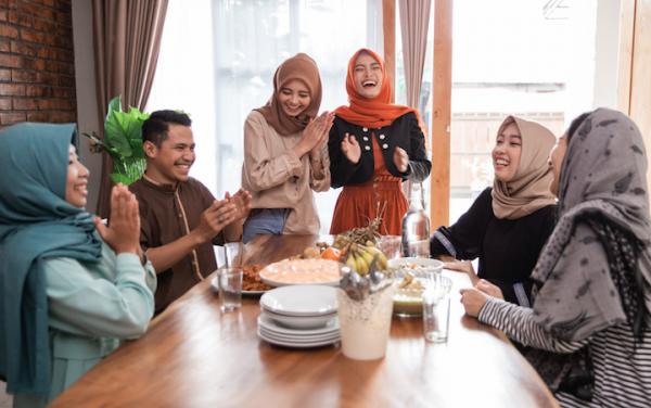 Khutbah Jumat: Empat Jenis Manusia yang Diharamkan Masuk Neraka