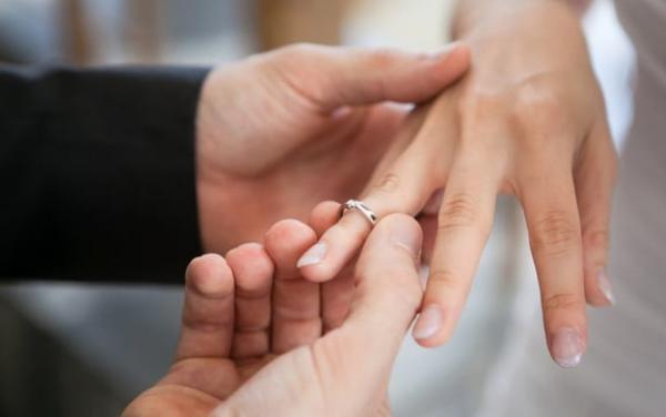 Ulama Beda Pendapat tentang Hukum Nikah Misyar