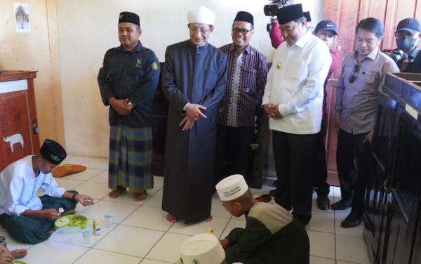 Tinjau Simulasi MBG di Ponpes, Menag: Tidak Ada Beda, Semua Dapat Makan Gratis
