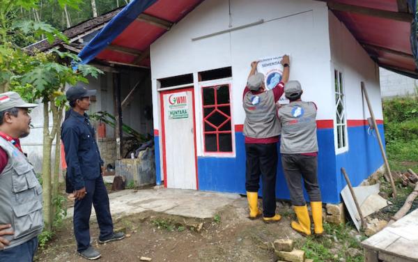 ARM HA-IPB Serahkan 6 Unit Huntara dan Paket Bantuan Tahap 3 ke Warga Penyintas di Sukabumi