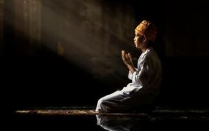 Perlunya Bertawasul ke Kanjeng Nabi Muhammad