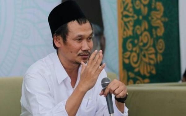 Gus Baha Kiai yang Tidak Suka Diatur, dan Sulit Diundang Ceramah