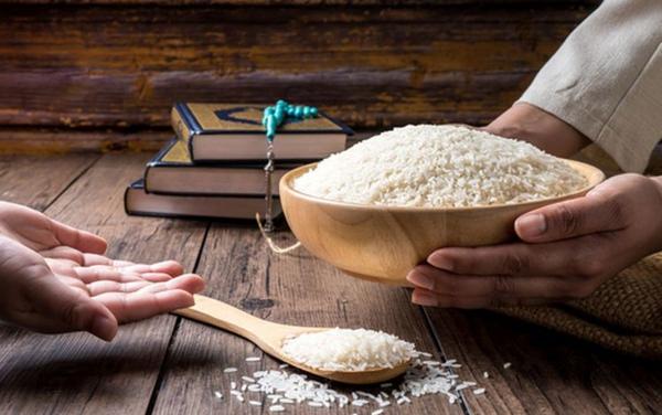 Bolehkan Zakat Fitrah Diberikan kepada Saudara Kandung