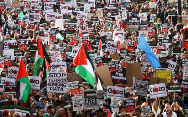 Ratusan Ribu Warga Israel Unjuk Rasa, Desak Netanyahu Setop Serang Gaza