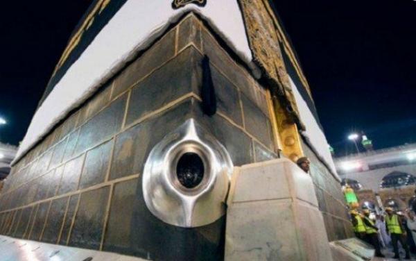 Cerita Hajar Aswad, Pernah Dicuri, Disembunyikan Lalu Berakhir Di Ka'bah