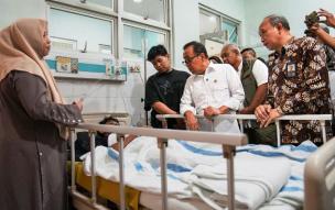 Santri Ponpes Al Khoziny Selamat Usai 3 Hari Tertimbun, Menko PMK Beri Dukungan di RSUD Sidoarjo