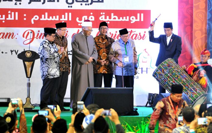 Jokowi - Al-Azhar 1