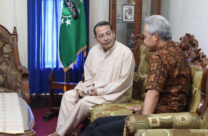 Habib Luthfi menerima kunjungan Gubernur Jawa Tengah, Ganjar Pranowo, belum lama ini.