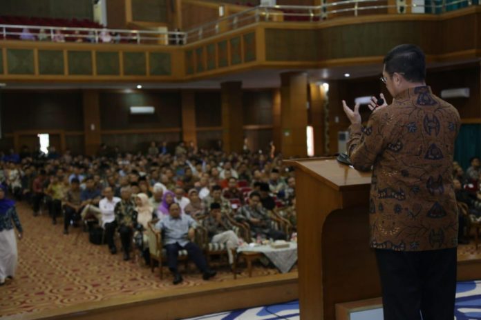 Menteri Agama saat memberikan sambutan dalam acara Silaturahmi dan Halal bi Halal di UIN Jakarta, Selasa (11/6/2019).