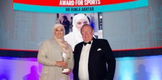 Dr Rimla Akhtar raih penghargaan Arabian Business London Awards.