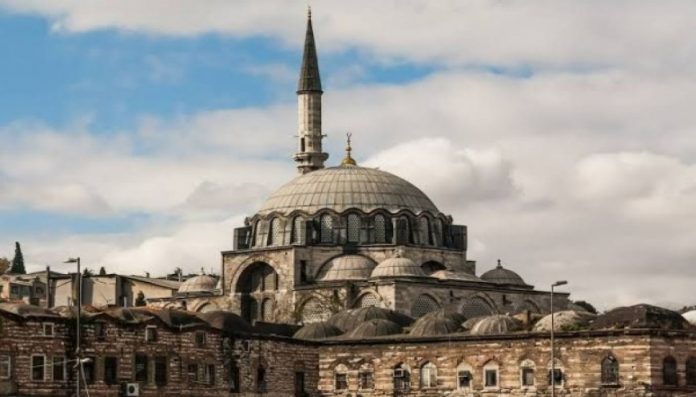 Masjid Istambul.