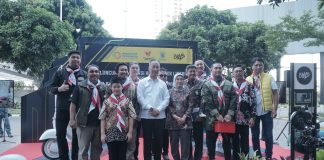 Menteri Perindustrian Agus Gumiwang Kartasasmita saat menghadiri peluncuran Konversi Kit Scooter Listrik IKM Elders Garage di Jakarta, Jumat (9/6/2023)